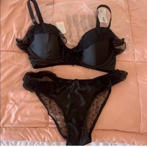 Black lingerie set